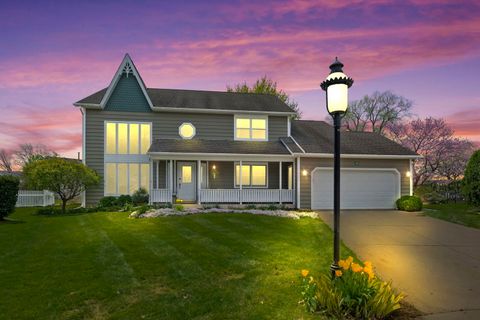 Tiny photo for 59 Sylvan Court, Elk Grove Village, IL 60007 (MLS # 12616738)
