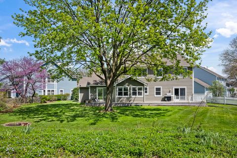 Tiny photo for 59 Sylvan Court, Elk Grove Village, IL 60007 (MLS # 12616738)