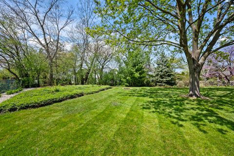 Tiny photo for 59 Sylvan Court, Elk Grove Village, IL 60007 (MLS # 12616738)