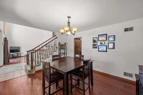 Tiny photo for 59 Sylvan Court, Elk Grove Village, IL 60007 (MLS # 12616738)