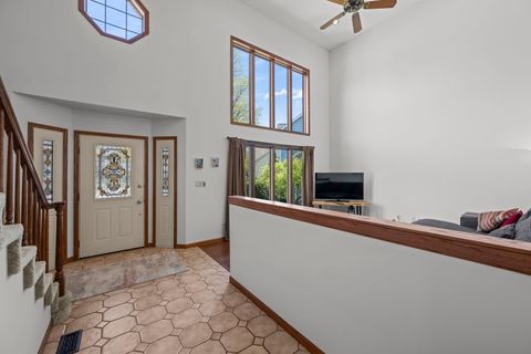 Tiny photo for 59 Sylvan Court, Elk Grove Village, IL 60007 (MLS # 12616738)