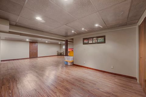 Tiny photo for 59 Sylvan Court, Elk Grove Village, IL 60007 (MLS # 12616738)