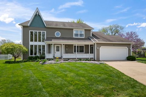 Tiny photo for 59 Sylvan Court, Elk Grove Village, IL 60007 (MLS # 12616738)