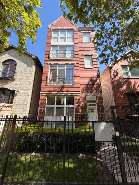 Photo of 1632 W Erie Street #3, Chicago, IL 60622 (MLS # 12649261)