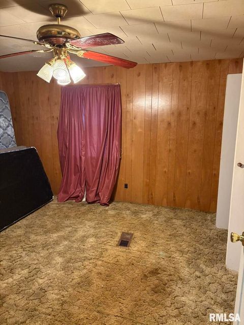 Tiny photo for 1606 & 1608 W Faust Street, Marion, IL 62959 (MLS # EB458306)