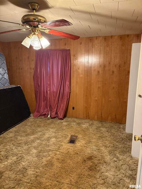 Tiny photo for 1606 & 1608 W Faust Street, Marion, IL 62959 (MLS # EB458306)