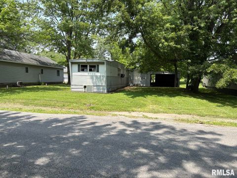 Tiny photo for 1606 & 1608 W Faust Street, Marion, IL 62959 (MLS # EB458306)