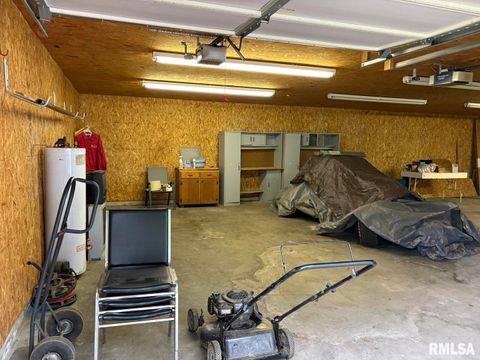 Tiny photo for 1606 & 1608 W Faust Street, Marion, IL 62959 (MLS # EB458306)