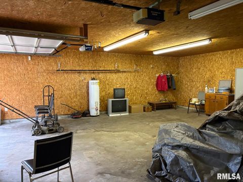 Tiny photo for 1606 & 1608 W Faust Street, Marion, IL 62959 (MLS # EB458306)