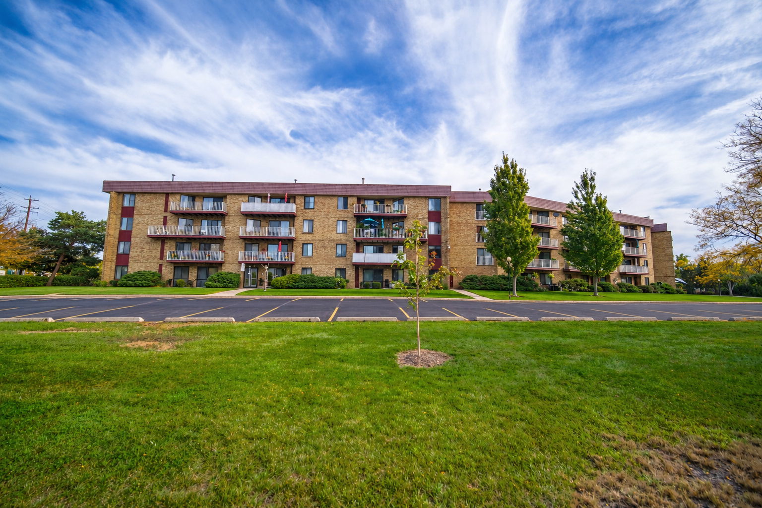 5400 Astor Lane 103