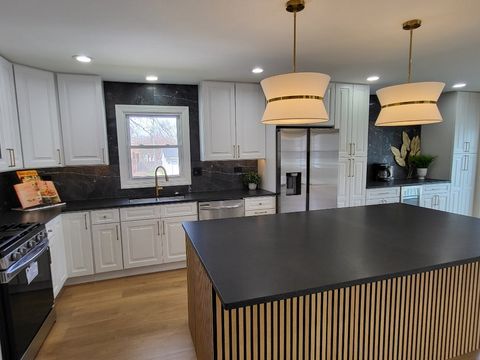 Tiny photo for 6831 Plymouth Road, Downers Grove, IL 60516 (MLS # 12603063)