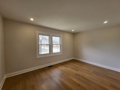 Tiny photo for 6831 Plymouth Road, Downers Grove, IL 60516 (MLS # 12603063)