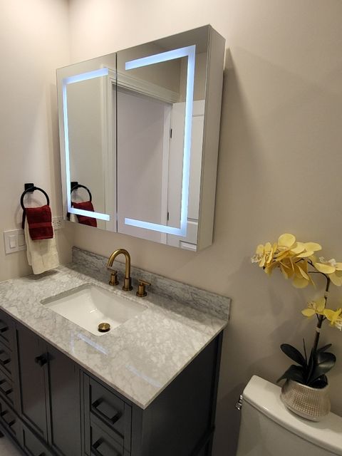 Tiny photo for 6831 Plymouth Road, Downers Grove, IL 60516 (MLS # 12603063)