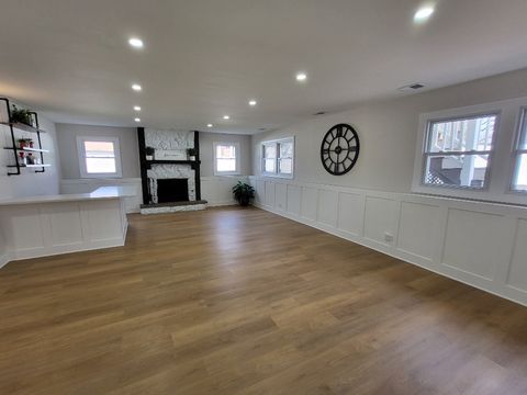 Tiny photo for 6831 Plymouth Road, Downers Grove, IL 60516 (MLS # 12603063)