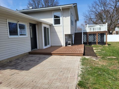 Tiny photo for 6831 Plymouth Road, Downers Grove, IL 60516 (MLS # 12603063)