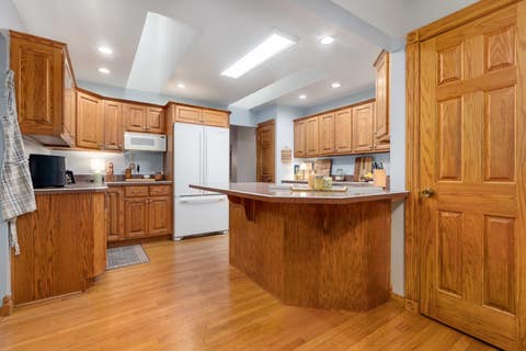 Tiny photo for 143 Camelot Way, Bolingbrook, IL 60440 (MLS # 12718755)