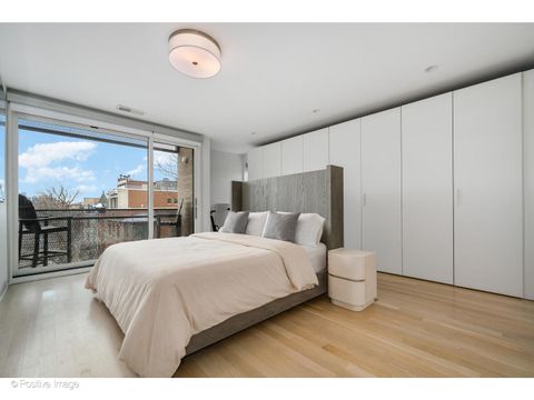 Tiny photo for 530 W Dickens Avenue #401, Chicago, IL 60614 (MLS # 12611012)