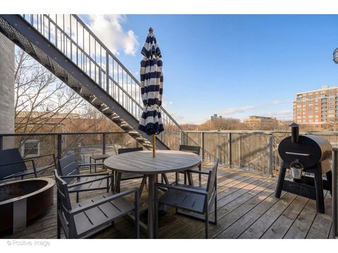 Tiny photo for 530 W Dickens Avenue #401, Chicago, IL 60614 (MLS # 12611012)