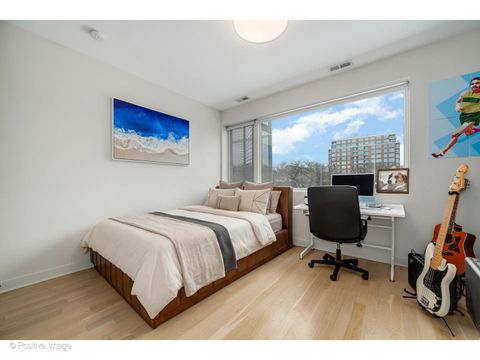 Tiny photo for 530 W Dickens Avenue #401, Chicago, IL 60614 (MLS # 12611012)