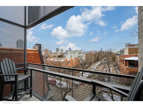Tiny photo for 530 W Dickens Avenue #401, Chicago, IL 60614 (MLS # 12611012)
