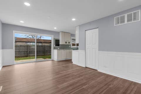 Tiny photo for 1295 Foxcroft Drive, Aurora, IL 60506 (MLS # 12730283)