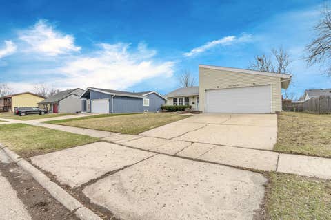Tiny photo for 1295 Foxcroft Drive, Aurora, IL 60506 (MLS # 12730283)
