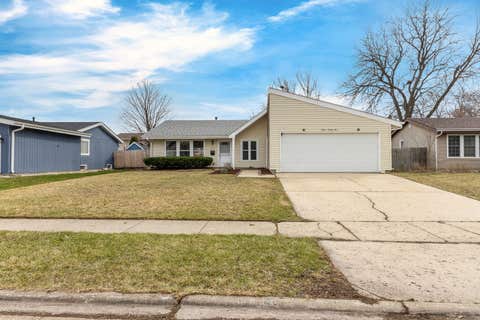 Photo of 1295 Foxcroft Drive, Aurora, IL 60506 (MLS # 12730283)