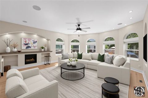 Tiny photo for 2416 W MORSE Avenue, Chicago, IL 60645 (MLS # 12502155)