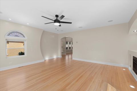 Tiny photo for 2416 W MORSE Avenue, Chicago, IL 60645 (MLS # 12502155)