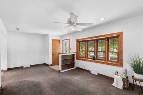 Tiny photo for 33320 N Sunset Avenue, Grayslake, IL 60030 (MLS # 12712178)