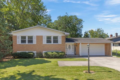 573 Maple Avenue Lisle IL 60532