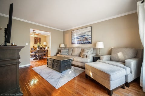 Tiny photo for 427 Glenys Drive, Lemont, IL 60439 (MLS # 12785455)
