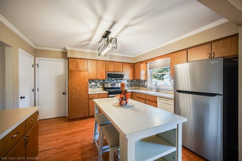 Tiny photo for 427 Glenys Drive, Lemont, IL 60439 (MLS # 12785455)