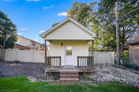 Tiny photo for 427 Glenys Drive, Lemont, IL 60439 (MLS # 12785455)