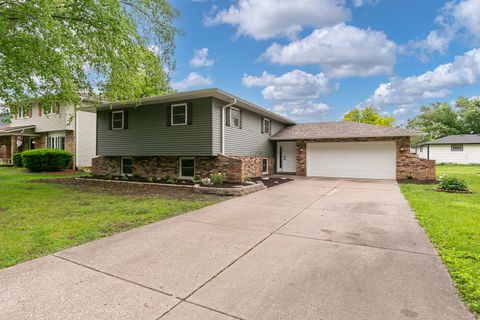 Photo of 2127 W George Washington Boulevard, Davenport, IA 52804 (MLS # 12652913)