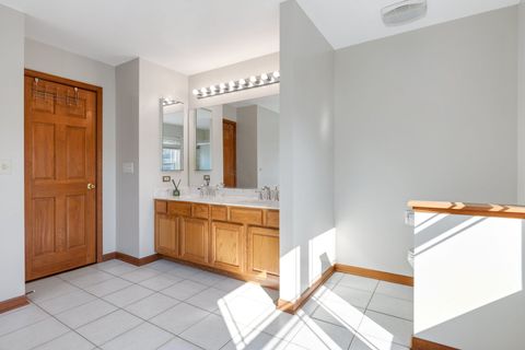 Tiny photo for 676 Quincy Court, Carol Stream, IL 60188 (MLS # 12490133)