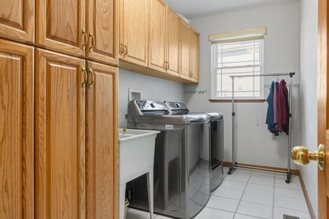 Tiny photo for 676 Quincy Court, Carol Stream, IL 60188 (MLS # 12490133)