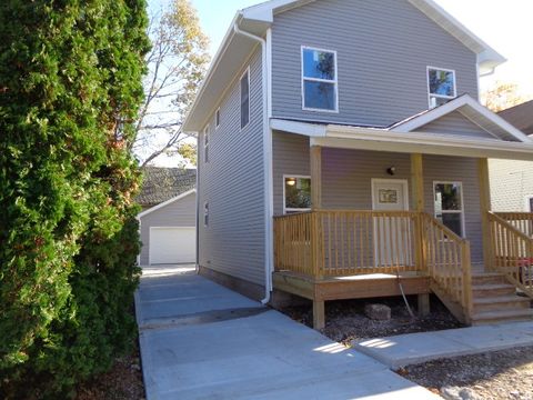 Tiny photo for 1906 S 4th Street, Rockford, IL 61104 (MLS # 12462263)