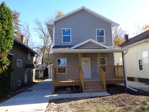 Tiny photo for 1906 S 4th Street, Rockford, IL 61104 (MLS # 12462263)
