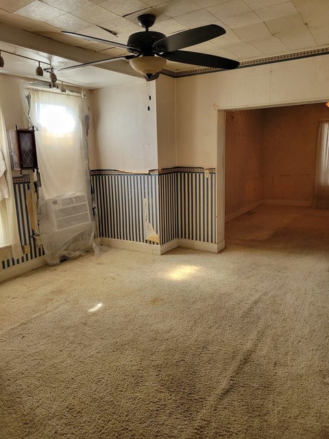 Tiny photo for 611 Farnam Street, Davenport, IA 50803 (MLS # 12771042)