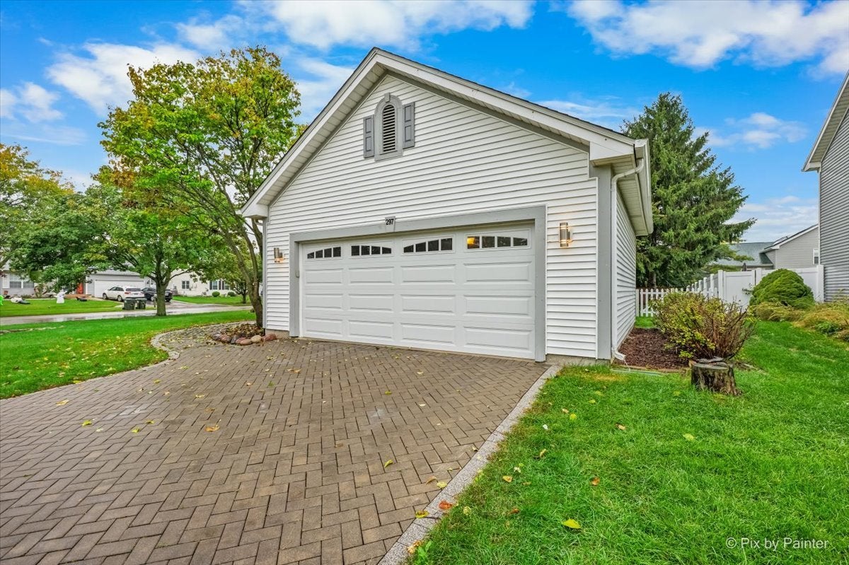 297 Braemar Glen