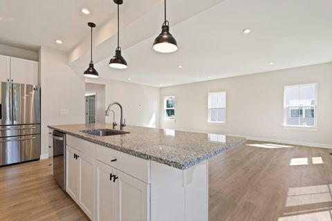 Tiny photo for 2020 Squire Circle, Yorkville, IL 60560 (MLS # 12492312)