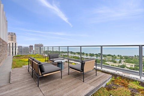 Tiny photo for 2400 N Lakeview Avenue #1116, Chicago, IL 60614 (MLS # 12695071)