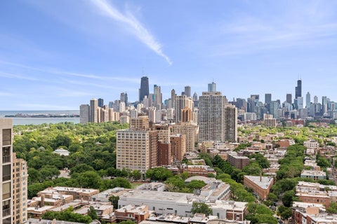 Tiny photo for 2400 N Lakeview Avenue #1116, Chicago, IL 60614 (MLS # 12695071)