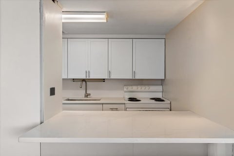 Tiny photo for 2400 N Lakeview Avenue #1116, Chicago, IL 60614 (MLS # 12695071)