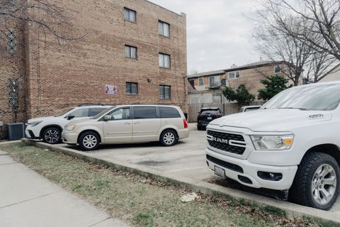 Tiny photo for 6034 N WOLCOTT Avenue #1W, Chicago, IL 60660 (MLS # 12595615)