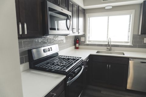 Tiny photo for 6034 N WOLCOTT Avenue #1W, Chicago, IL 60660 (MLS # 12595615)