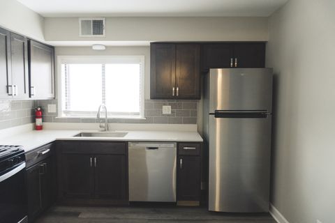 Tiny photo for 6034 N WOLCOTT Avenue #1W, Chicago, IL 60660 (MLS # 12595615)