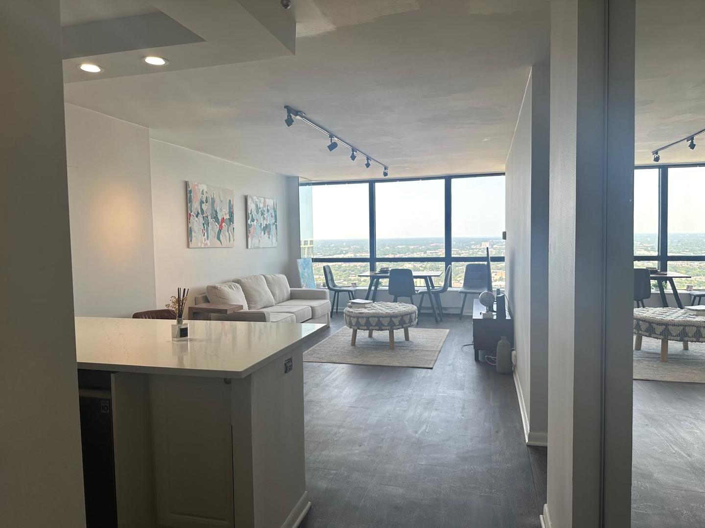 5415 N SHERIDAN Road 5108
