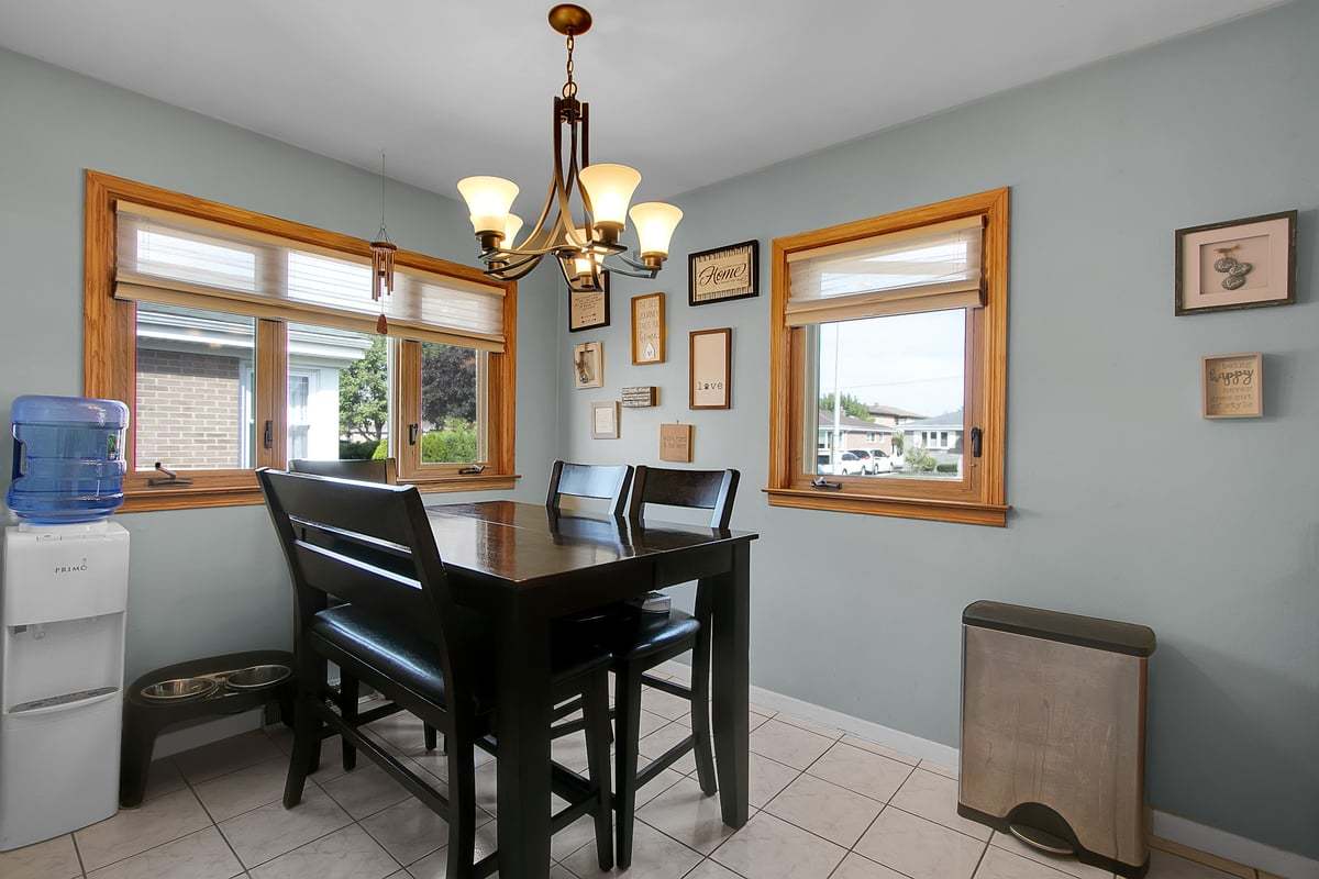 4716 N Oriole Avenue N